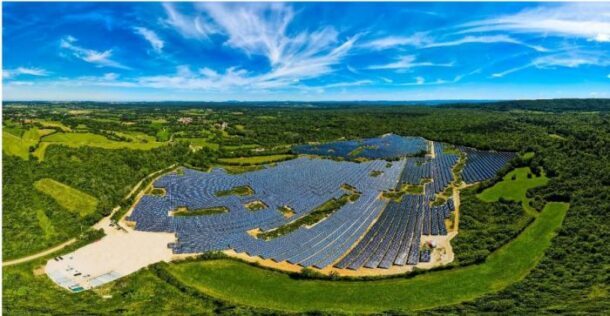 Corsica Sole Inaugure La Plus Grande Ferme Solaire De Bourgogne Franche