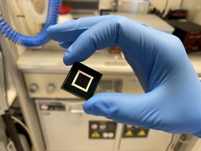 31,6% de rendement pour une cellule solaire silicium-pérovskite de 1 cm² développée par Fraunhofer ISE