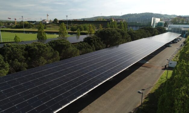 Solarhona inaugure une centrale solaire sur ombrières en Isère