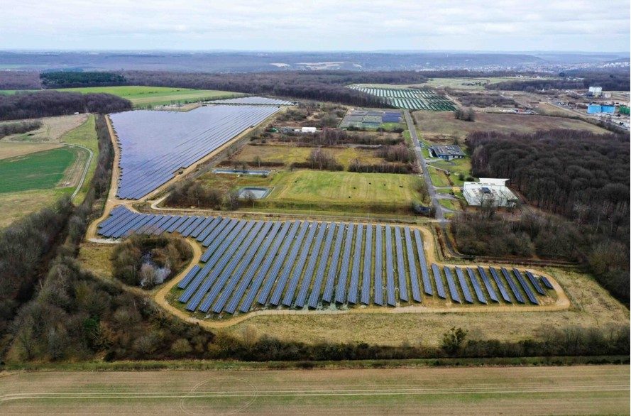 CVE lève 202 M€ pour financer un portefeuille de centrales solaires