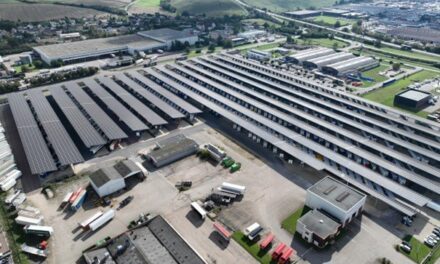 GreenYellow installe 16 ombrières photovoltaïques chez Fruehauf à Auxerre