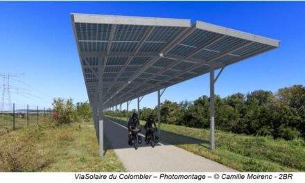 Le premier parc photovoltaïque linéaire sur véloroute sort de terre le long du Rhône